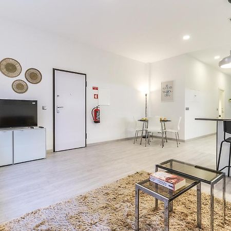 Vita Portucale ! Moscavide Family Apartment Lisbon Luaran gambar