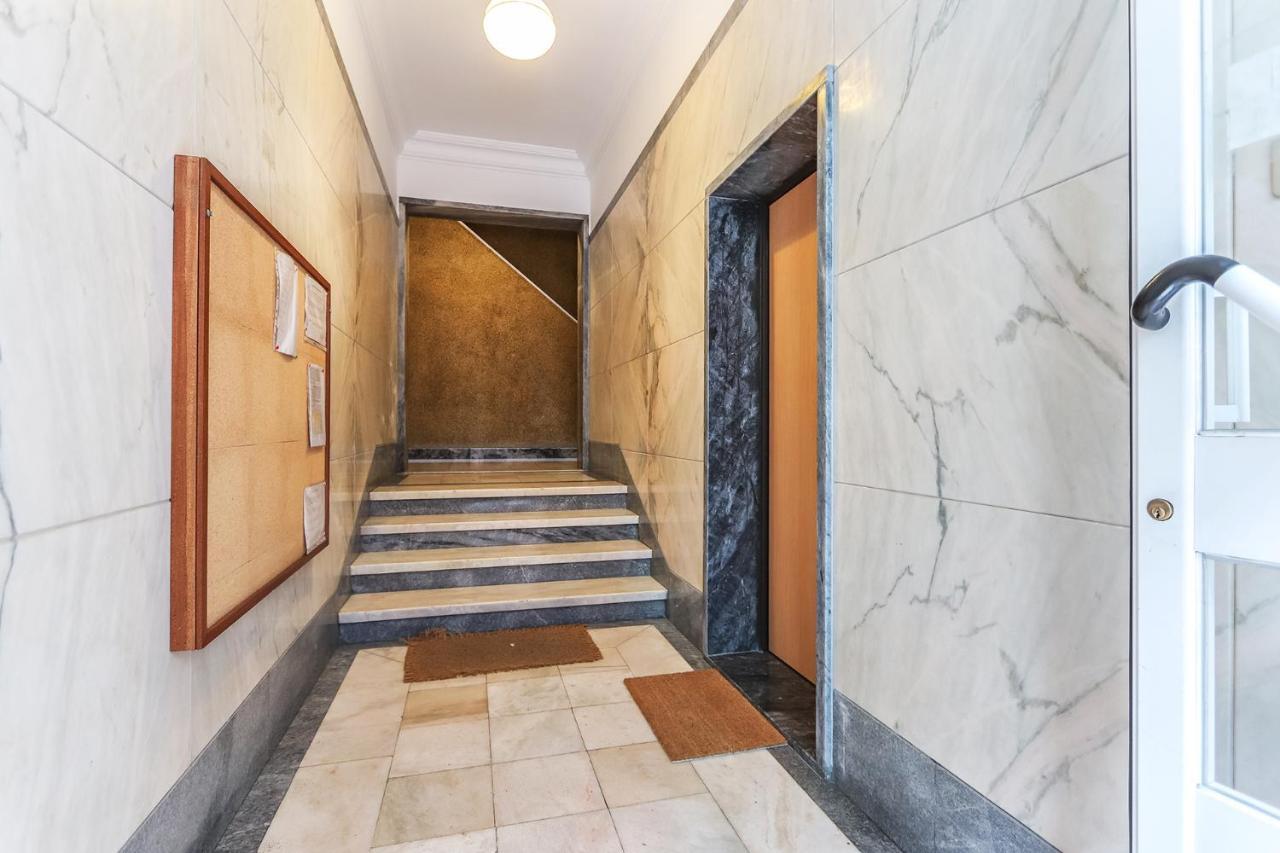 Vita Portucale ! Moscavide Family Apartment Lisbon Luaran gambar